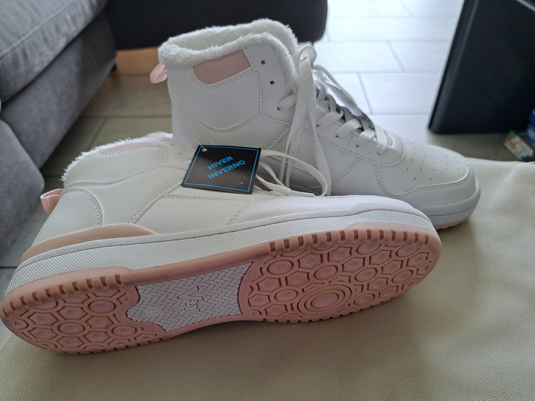 Victory Scarpe da donna: Vty Turnschuh weiss Gr. 41 NEU – Nuovo e nell'imballaggio originale da Killwangen venduto da KIANA08 1