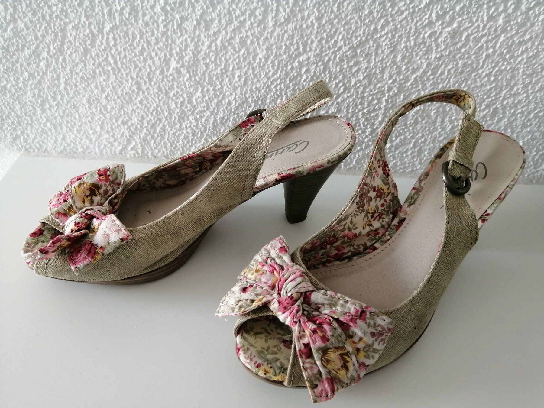 Damenschuhe: Sommerschuhe beide-rosa (Grösse 36) – Gebraucht aus Aeschi (SO) von clementinli 1