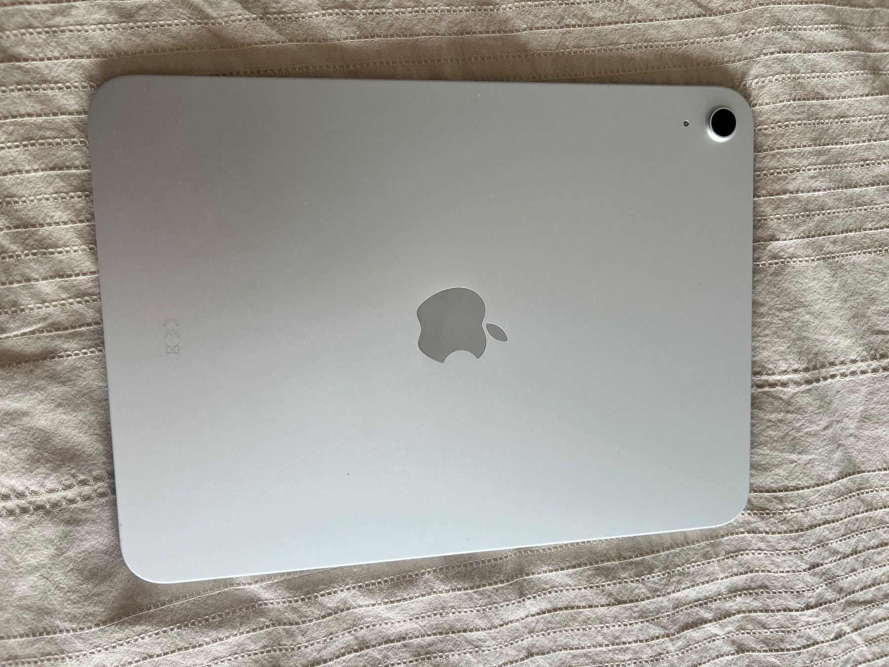 Apple Tablettes PC: iPad A16 (2025) – Neuf (Voir description) à basel par edo086 1