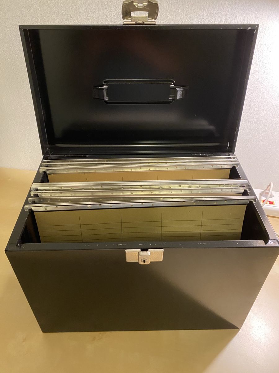 Altro in Decorazioni & Accessori: Boîte en métal noire – Usato da Gland venduto da Steph1233 1