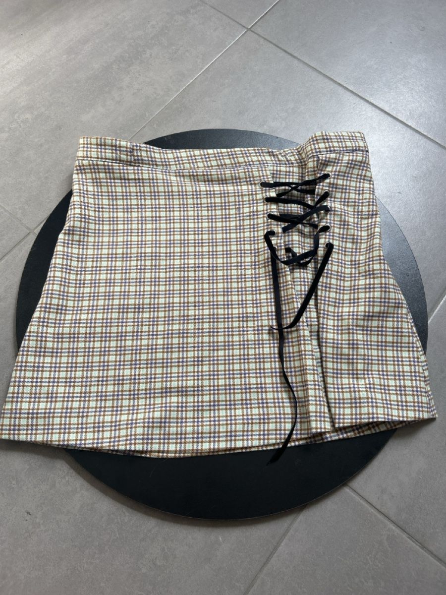 Robes et jupes: Jupe – Neuf (Voir description) à Lausanne par non_ptb6