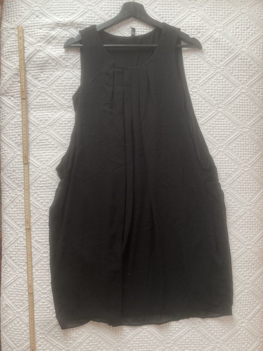 Vestiti: Robe – Usato da Cortébert venduto da col_h56s