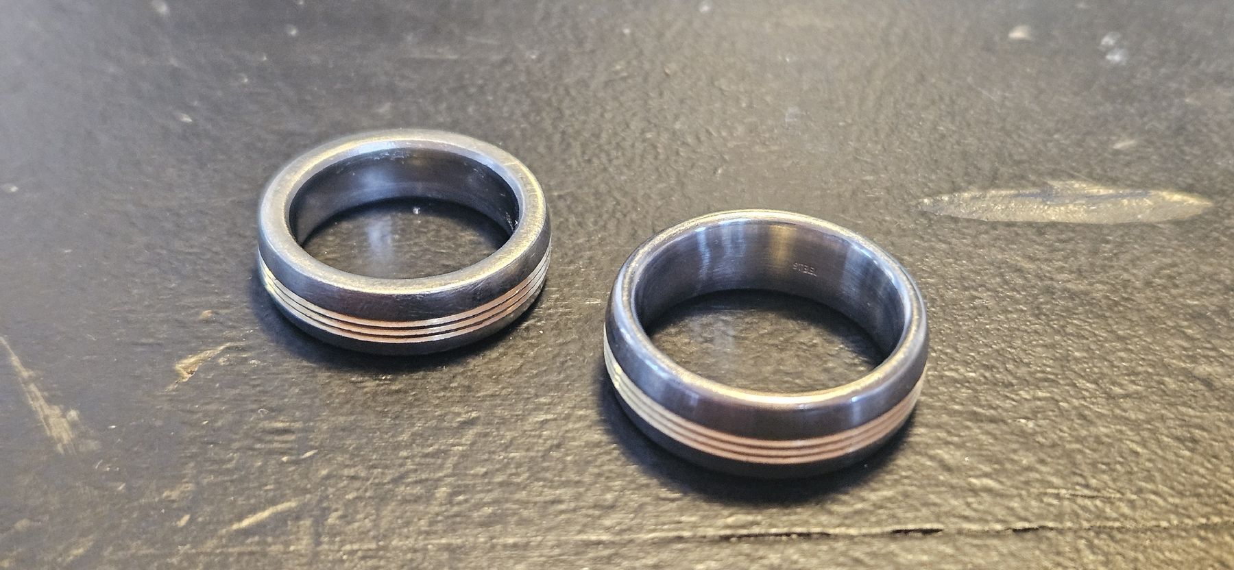 Ringe: Edelstahlringe x2, Paarringe, Trauringe – Gebraucht aus Belp von Ginus85 1