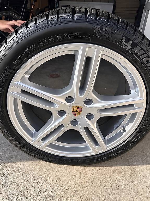 Pneumatici & Ruote complete: Porsche Panamera Winterradsatz – Usato da Baar venduto da samoborac