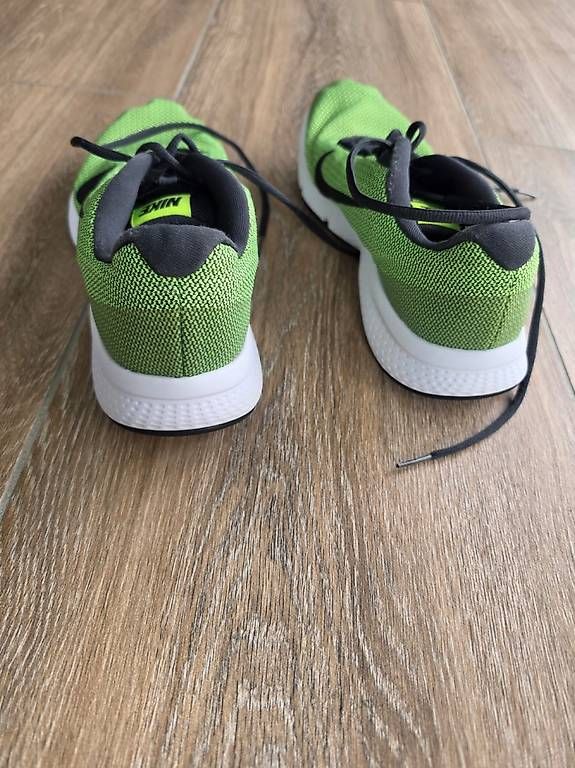 Scarpe da uomo: Nike Schuhe  – Usato da Pfäffikon ZH venduto da gattomatto