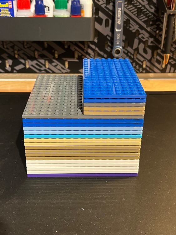 LEGO Stackable Baseplate 17x 16x16 / 5x 16x8 (Gebraucht) in Uttigen für ...