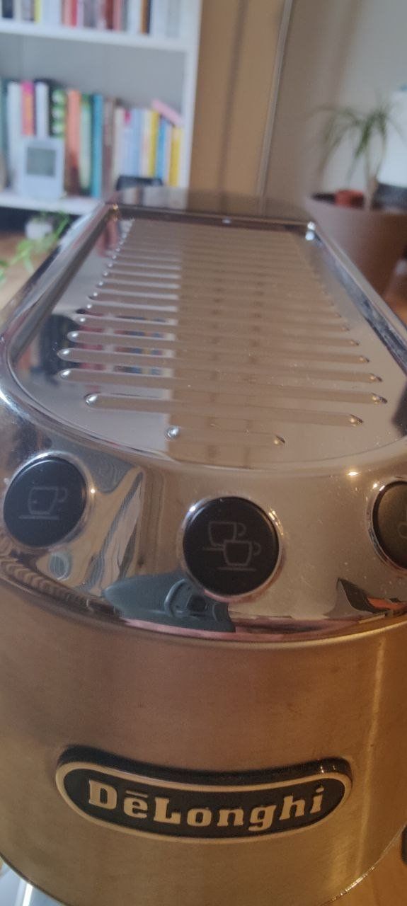 De'Longhi Macchine per caffè & Macchine per espresso: De'Longhi Dedica – Usato da Kriens venduto da starlogon