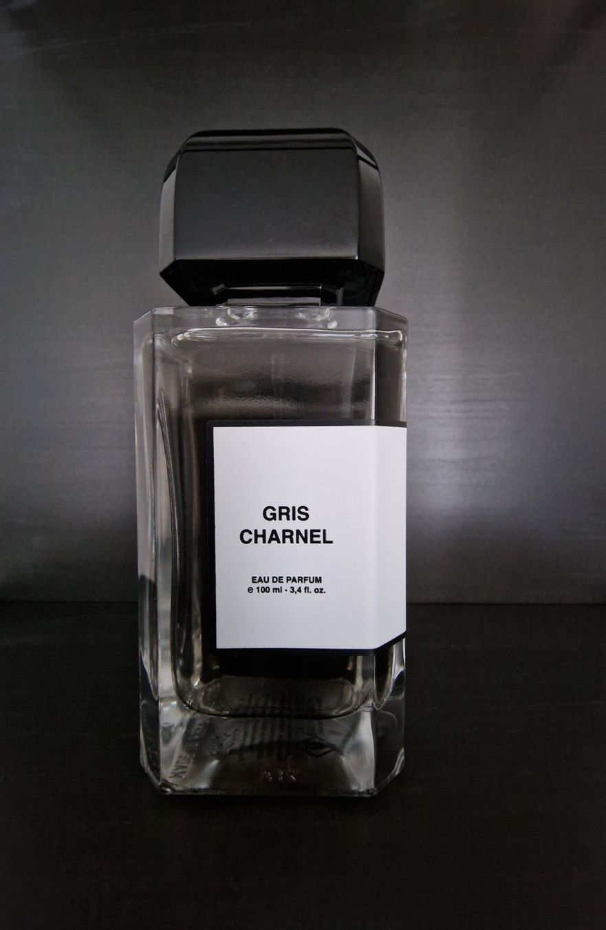 Profumi & Eau de Toilette: Gris Charnel - BDK: 1.5ml Abfüllung / Parfümprobe – Nuovo (secondo la descrizione) da Root venduto da FragranceEla