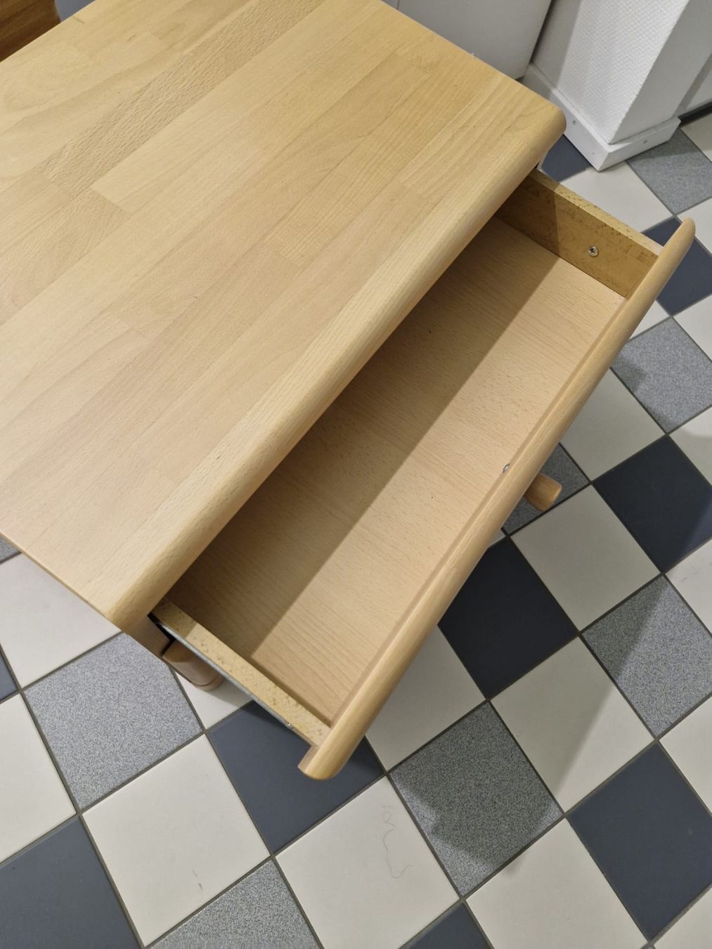 Comodini: Nachttische – Usato da Zürich venduto da Ellatoto 4