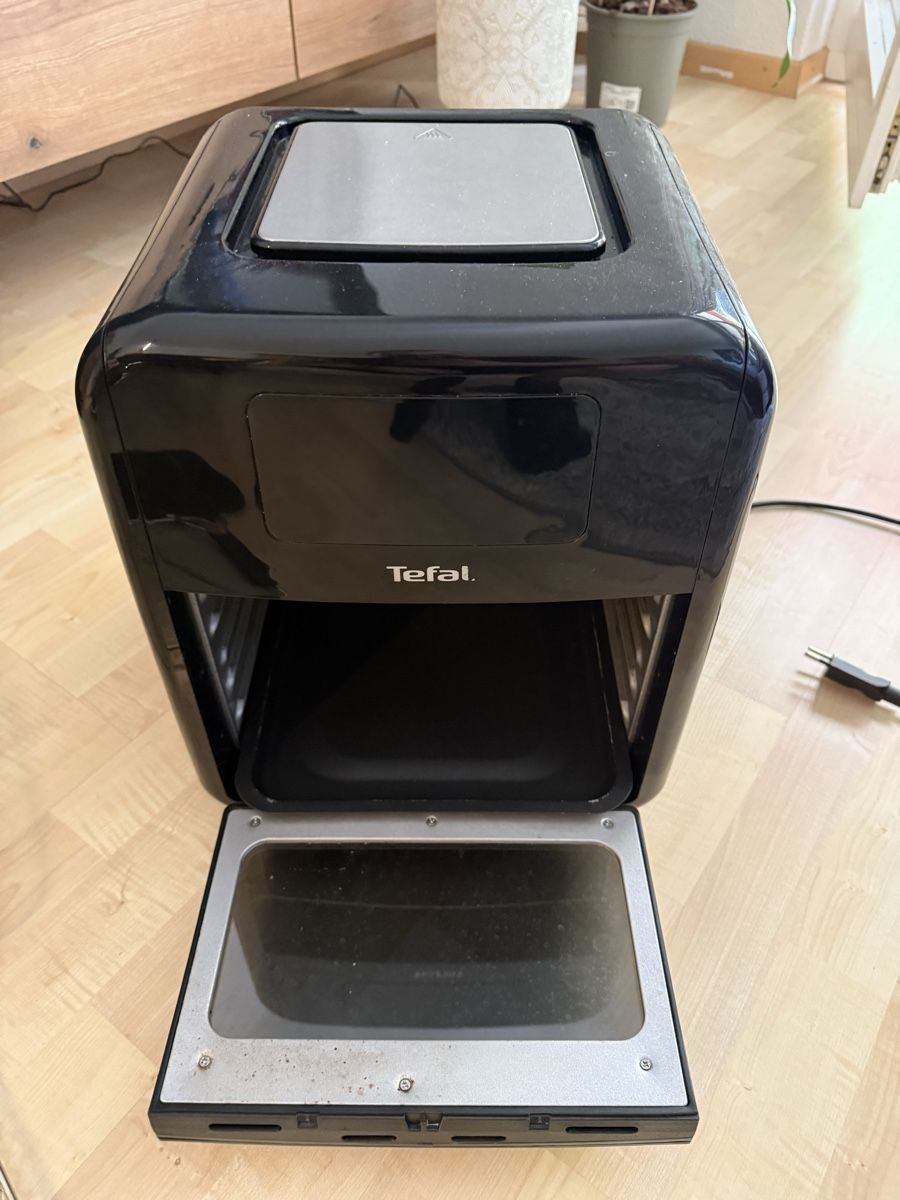 Tefal Elettrodomestici da cucina: Tefal Heissluftfritteuse  – Usato da Nohl venduto da ron_8pml 1