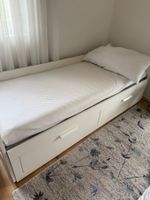 Einzelbett Bett, Weiss, mit 3 Schubladen, Top Zustand!