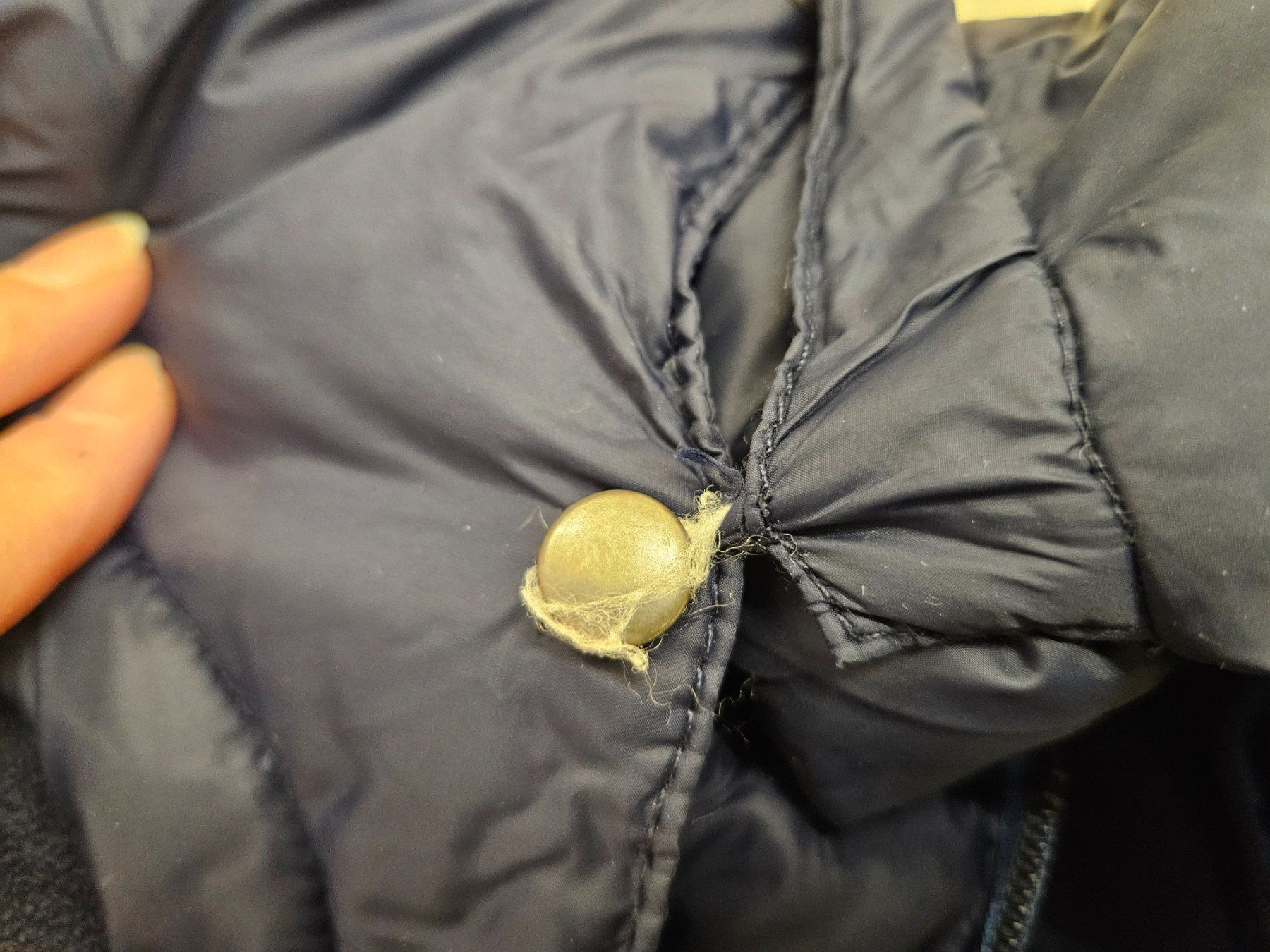 Esprit Giacche & Cappotti: Warme Winterjacke Esprit Gr. 104/110 – Difettoso da Herrliberg venduto da Jummi 7