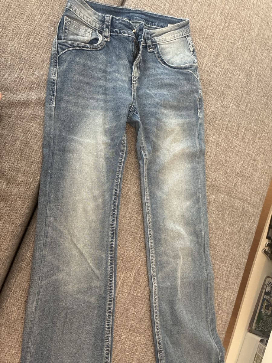 Jeans: Jeans Y2K Straight Size 27 – Nuovo (secondo la descrizione) da Weiningen ZH venduto da ene_s7xx 1