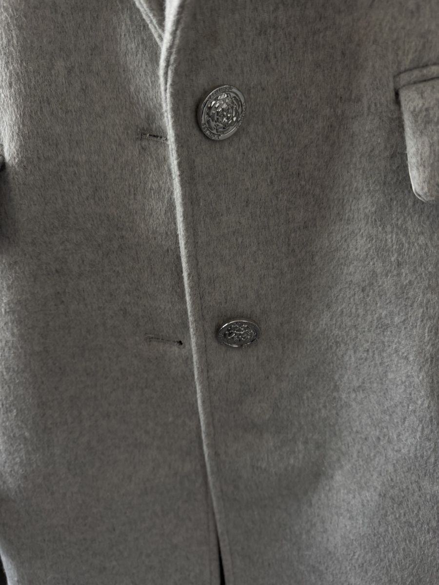 Mäntel: Elegant GUESS Light Gray Winter Coat – Gebraucht aus Genève von che_v9mq 2