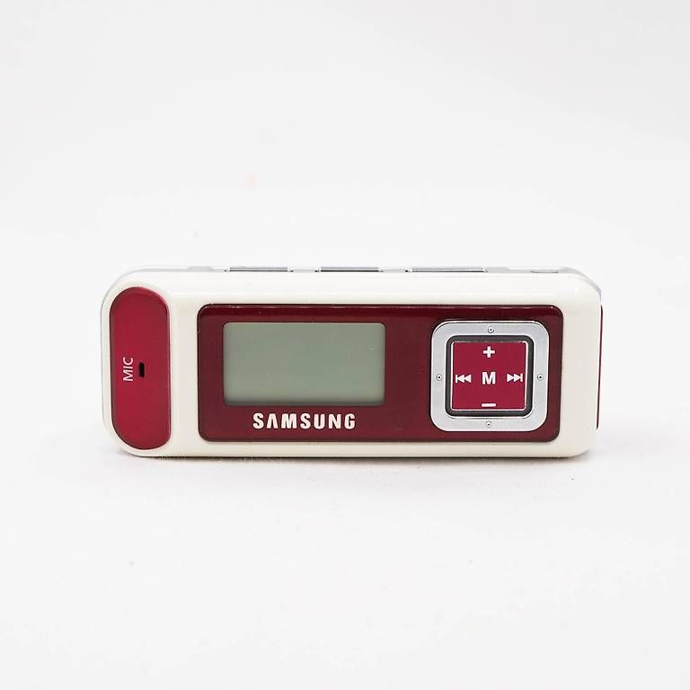 Samsung Lettore multimediale portatile: Samsung YP-C1 Mp3 Player - sUPerB ConDiTiON – Nuovo (secondo la descrizione) da Thörishaus venduto da vintagger 2
