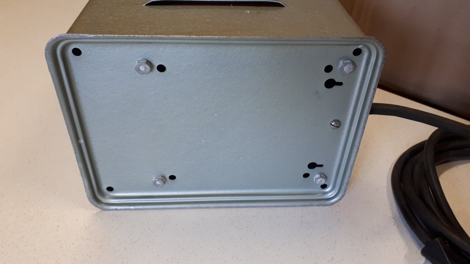 Componenti elettronici: Vorschalt Transformator VTG200, 2000VA, 110/220V – Usato da Madiswil venduto da 20gls 4