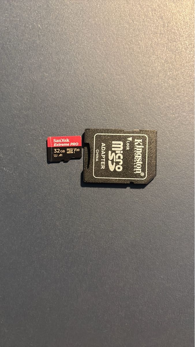 Sandisk Schede di memoria: SanDisk Extreme PRO Micro SD 32GB mit Adapter – Usato da Cham venduto da Jaenu.