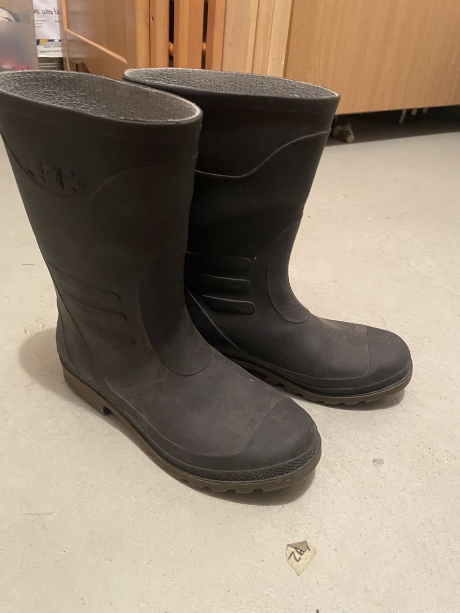 Chaussures hommes: Gummistiefel Grösse 40 – Neuf (Voir description) à Winterthur par sLoerli
