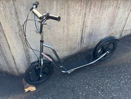 Trottinett - Tretroller - Scooter - Kickboard 16''