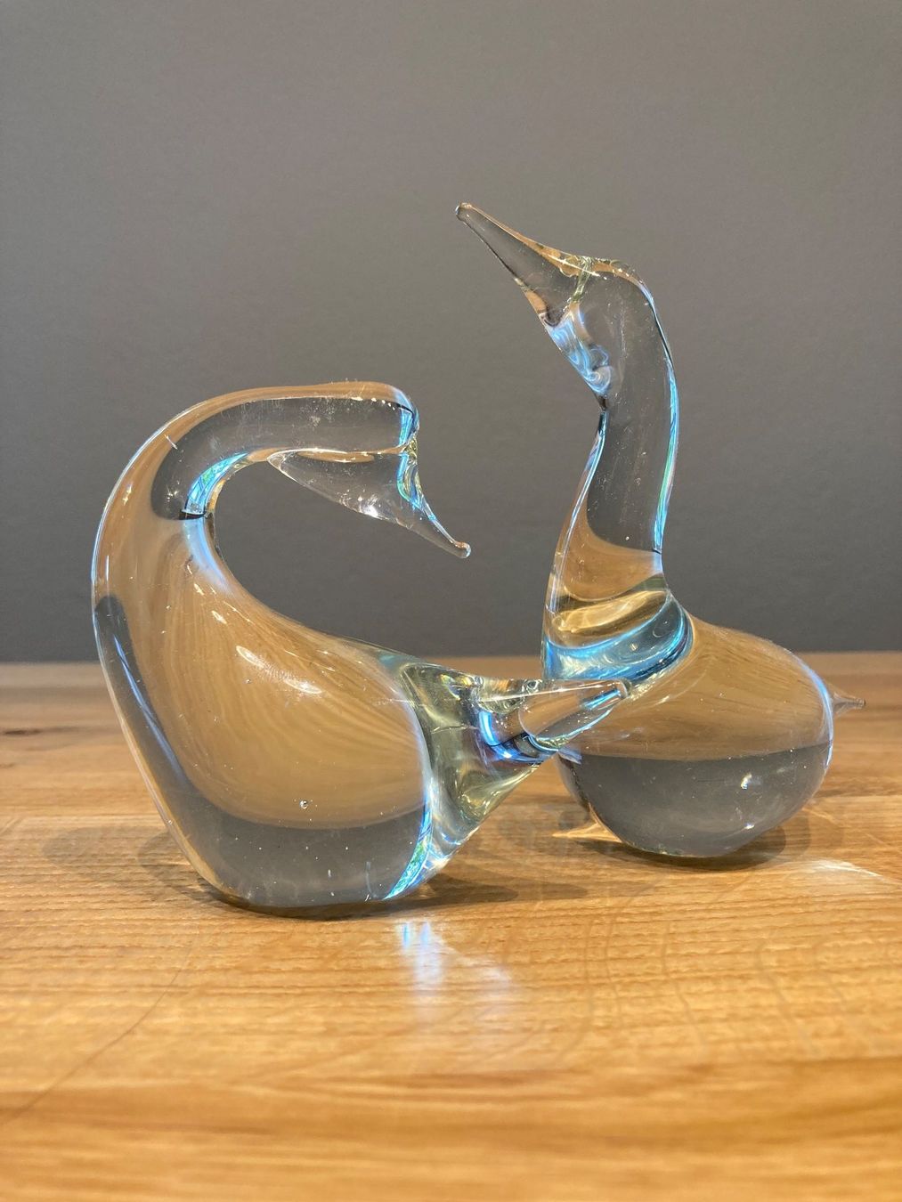 Statuette: Schwanenpaar aus Glas – Usato da Winterthur venduto da silen