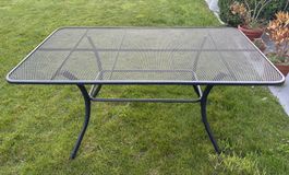 Table de jardin