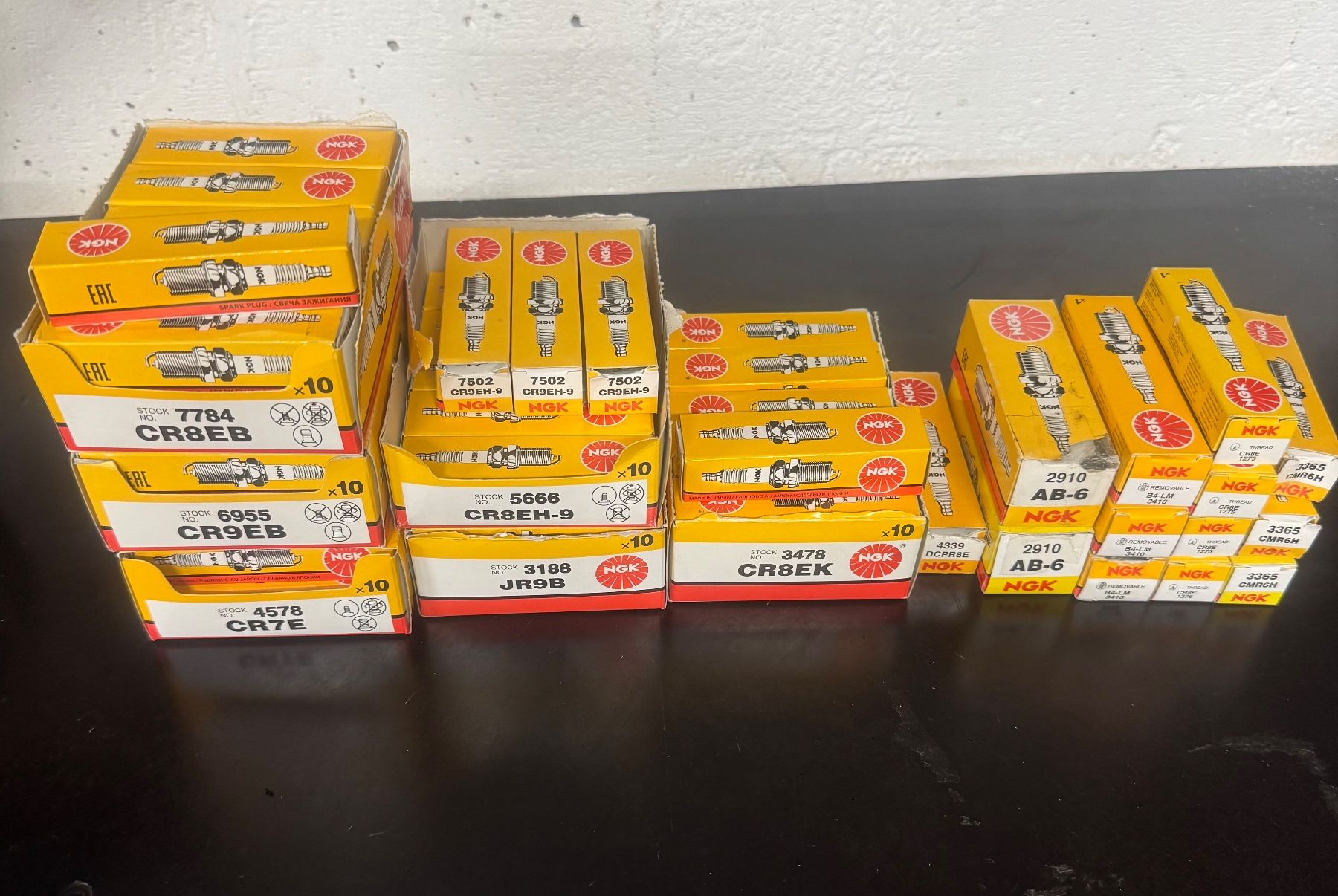 NGK Tutti i ricambio per moto: Bougies NGK – Nuovo e nell'imballaggio originale da Grand-lancy venduto da RustytoRestore