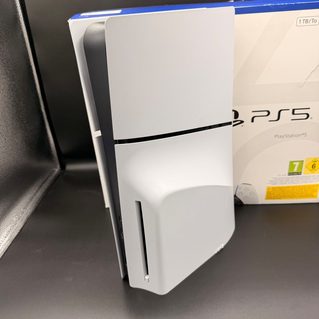 Sony Consoles: Sony PlayStation 5 PS5 Slim Disc 1TB – D'occasion à Düdingen par Nerdworld 4