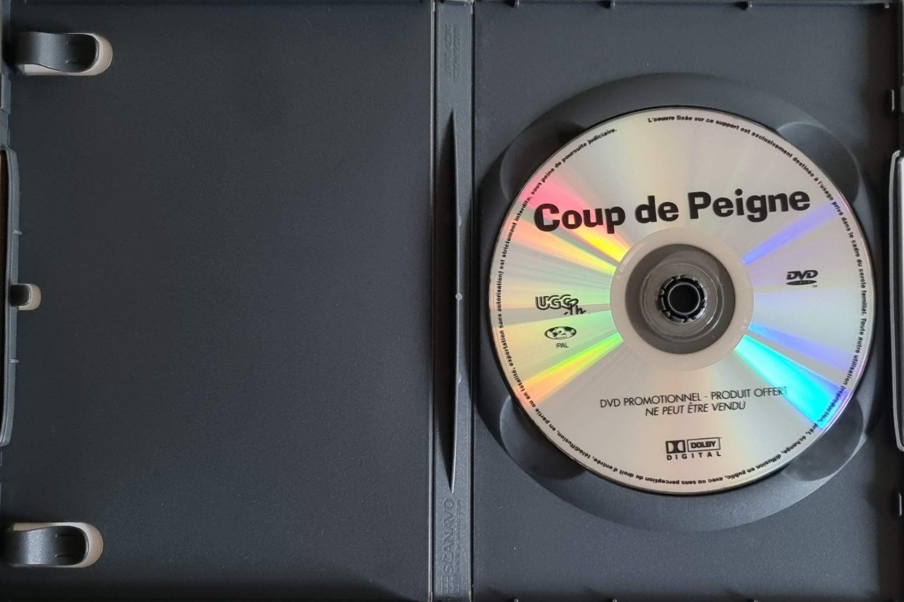 Tutti i DVDs: Coup de Peigne (2001) – Usato da La Tour-de-Peilz venduto da Resize 2