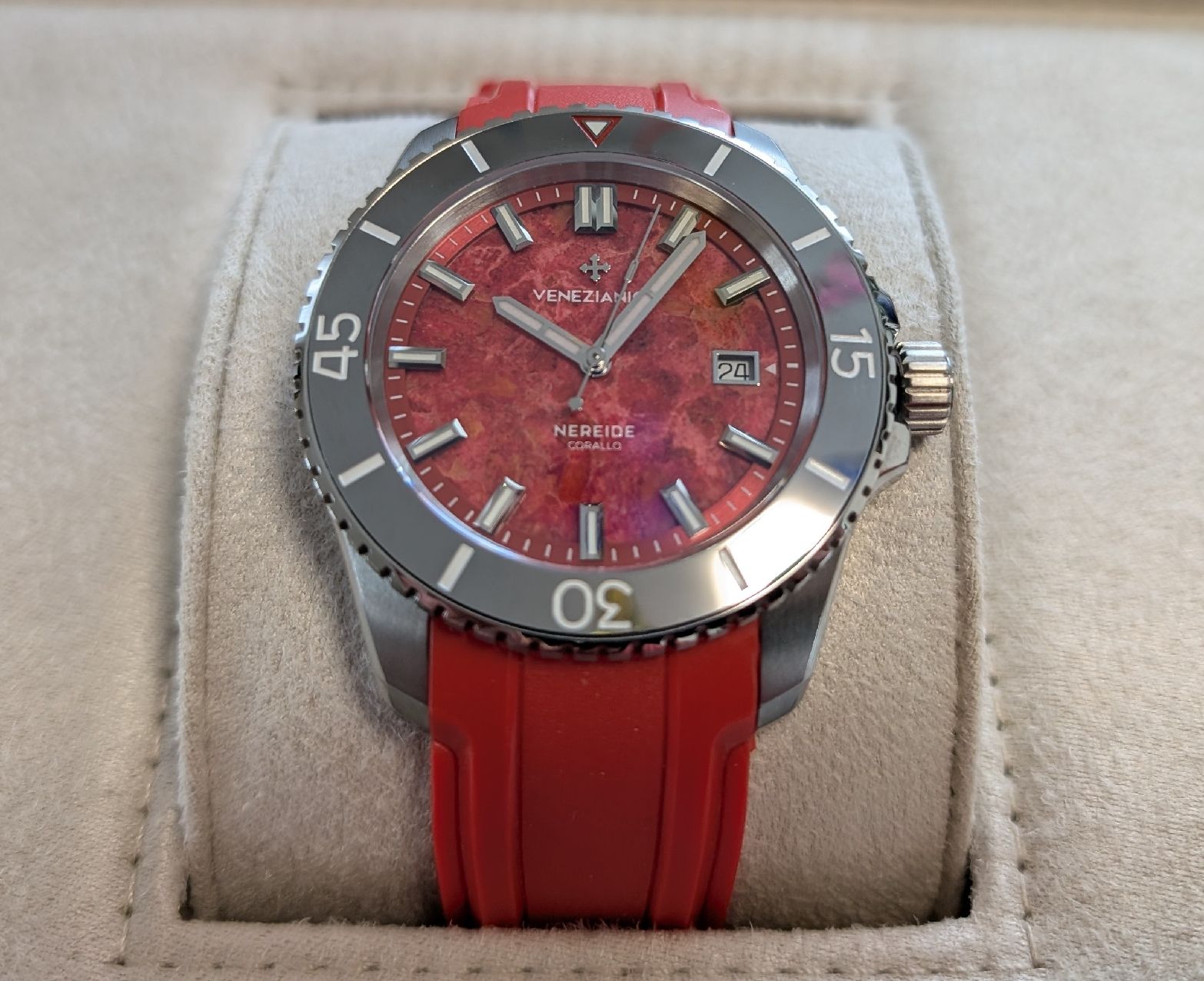 Orologi: Venetianico Nereide Corallo – Nuovo (secondo la descrizione) da Kloten venduto da Largos