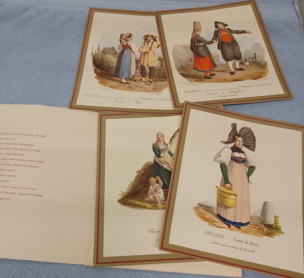 Cartoline postali: Schweizer TRACHTEN, Mappe mit 13 alten farbigen Bildern – Usato da Basel venduto da jea_xtz8