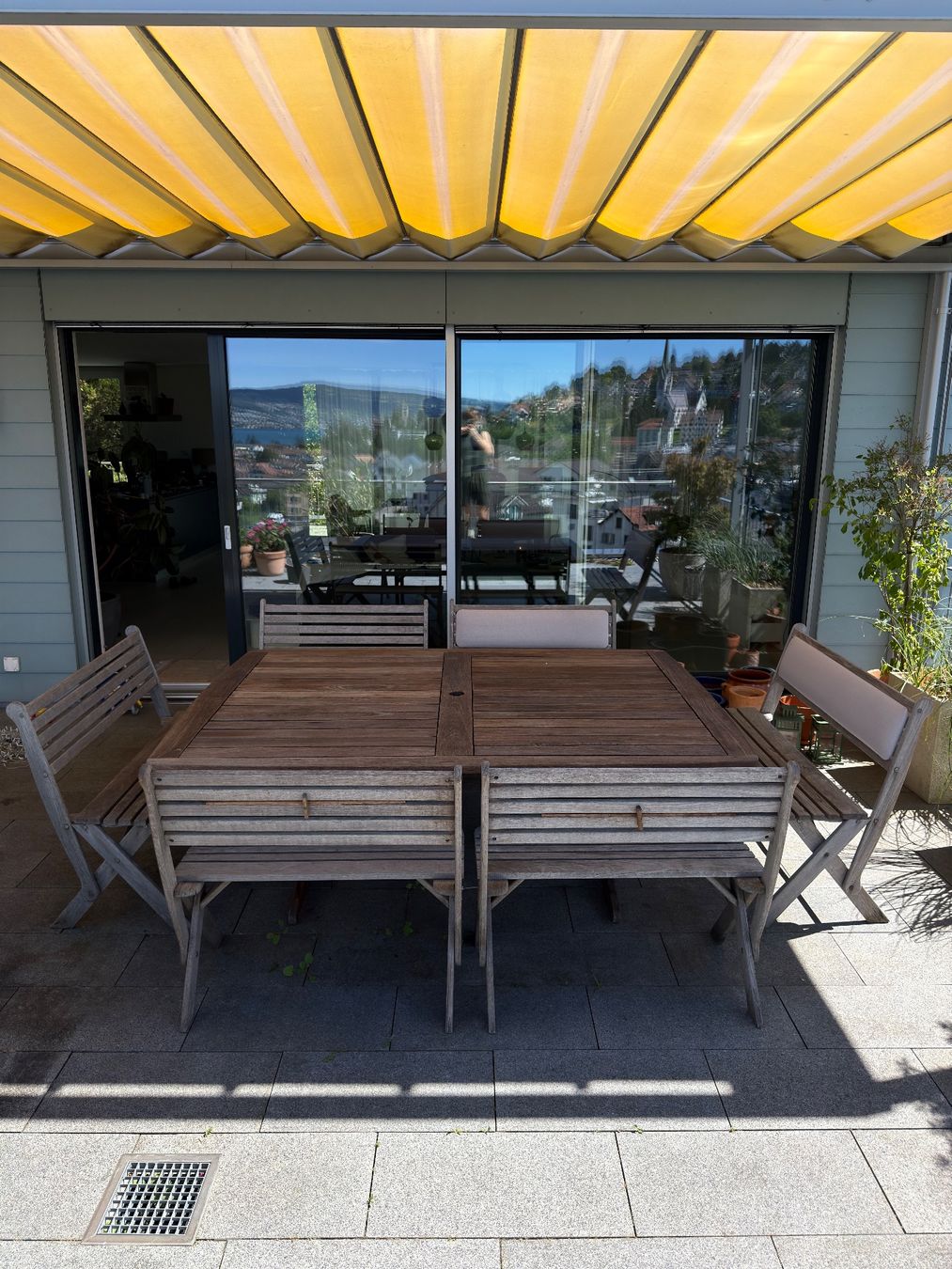 Tables: Gartentisch und Bänke Set aus Jarrahholz – D'occasion à Richterswil par ski_7ffp 2