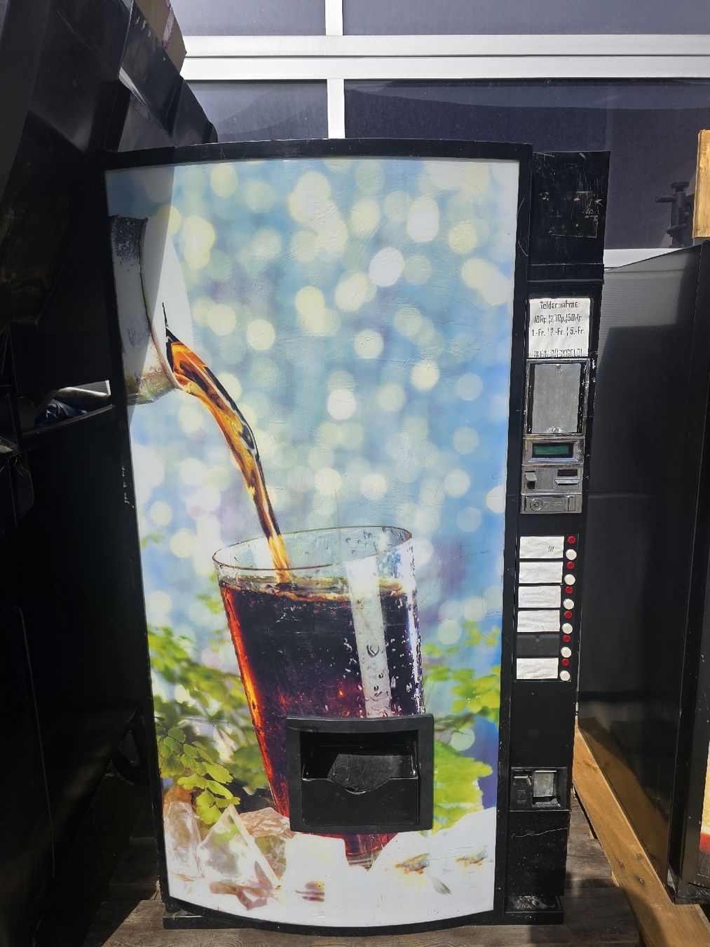 Altro per Gastronomia & Hotel: Distributeur à boisson – Usato da Bretigny-Morrens venduto da Sertox