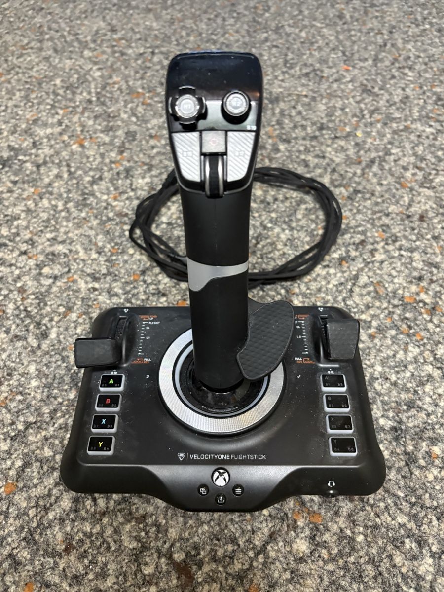 Controller: Flightstick – Usato da Schänis venduto da Burgopa