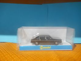 Tatra T613-S  V&Vmodel, réf.1821 1:87