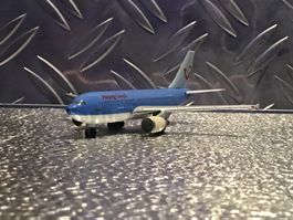 HAPAG-LIOYD AIRBUS A310-200  1:500