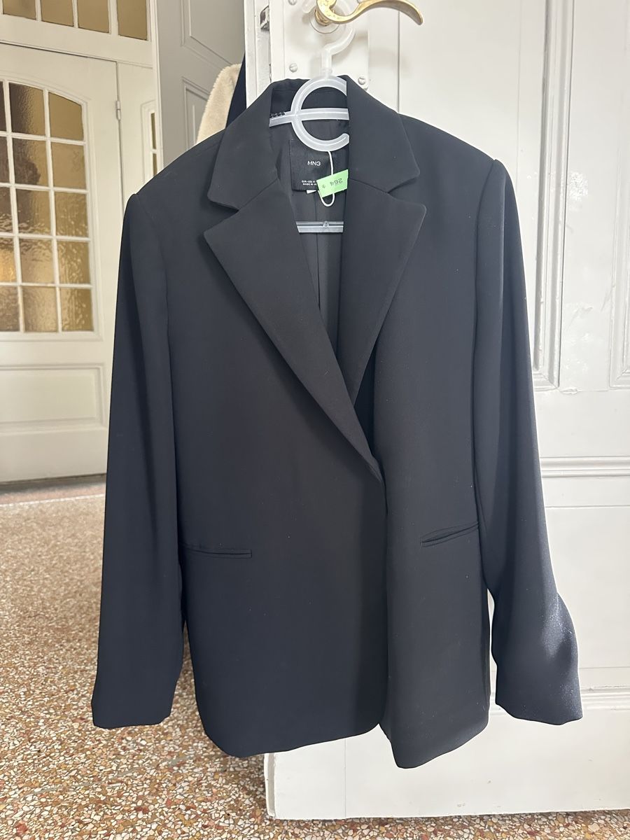 Giacche: Schwarzer Blazer Gr M – Usato da Bern venduto da ccristinamue 1