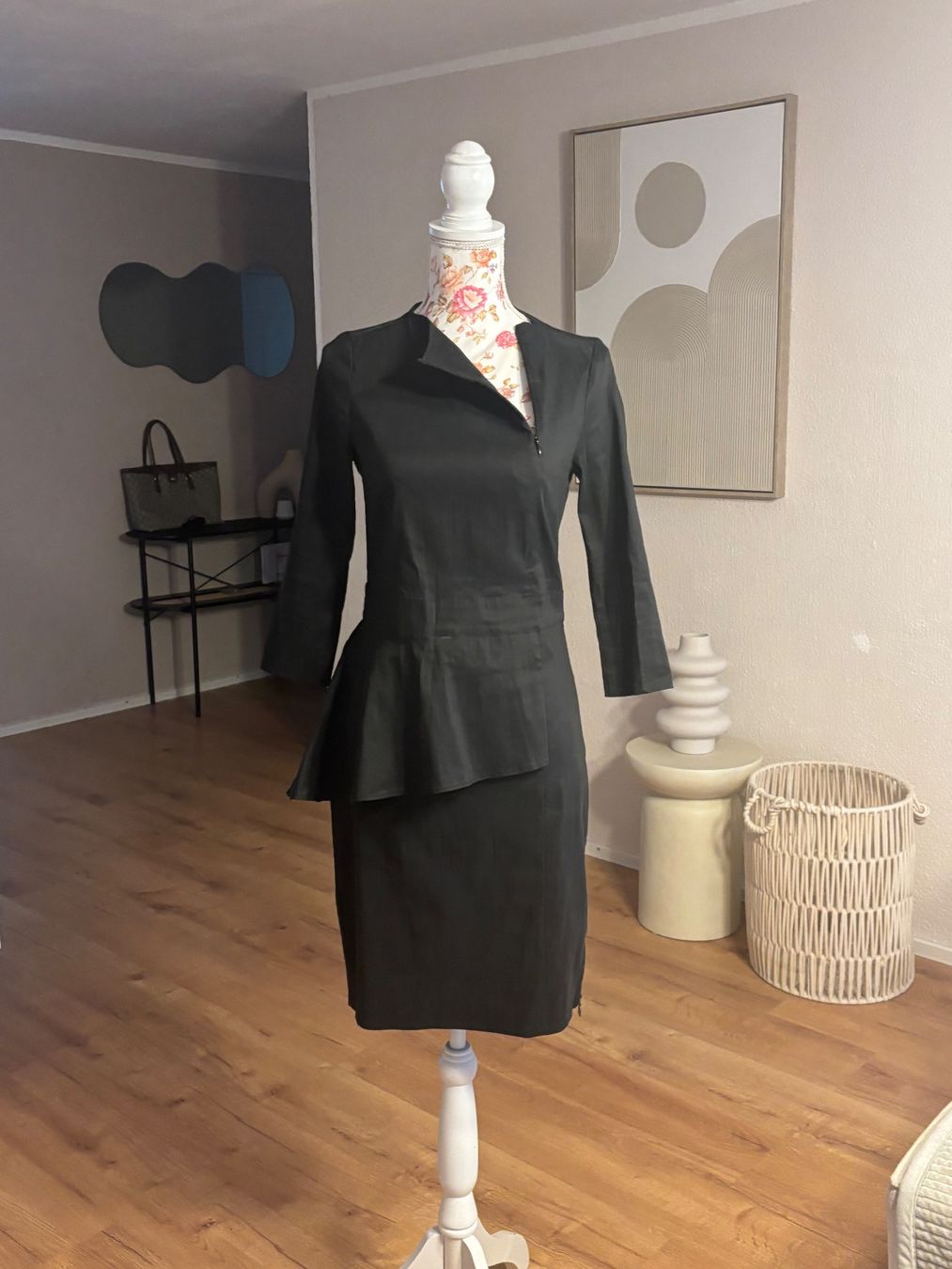 Vestiti: Sarah Pacini Dress Leinen – Usato da St. Margrethen SG venduto da dijanaO