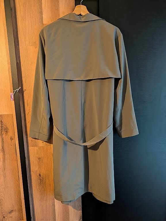 Giacche: Jacke grun EU 42 – Usato da Schlieren venduto da Graziagra 3