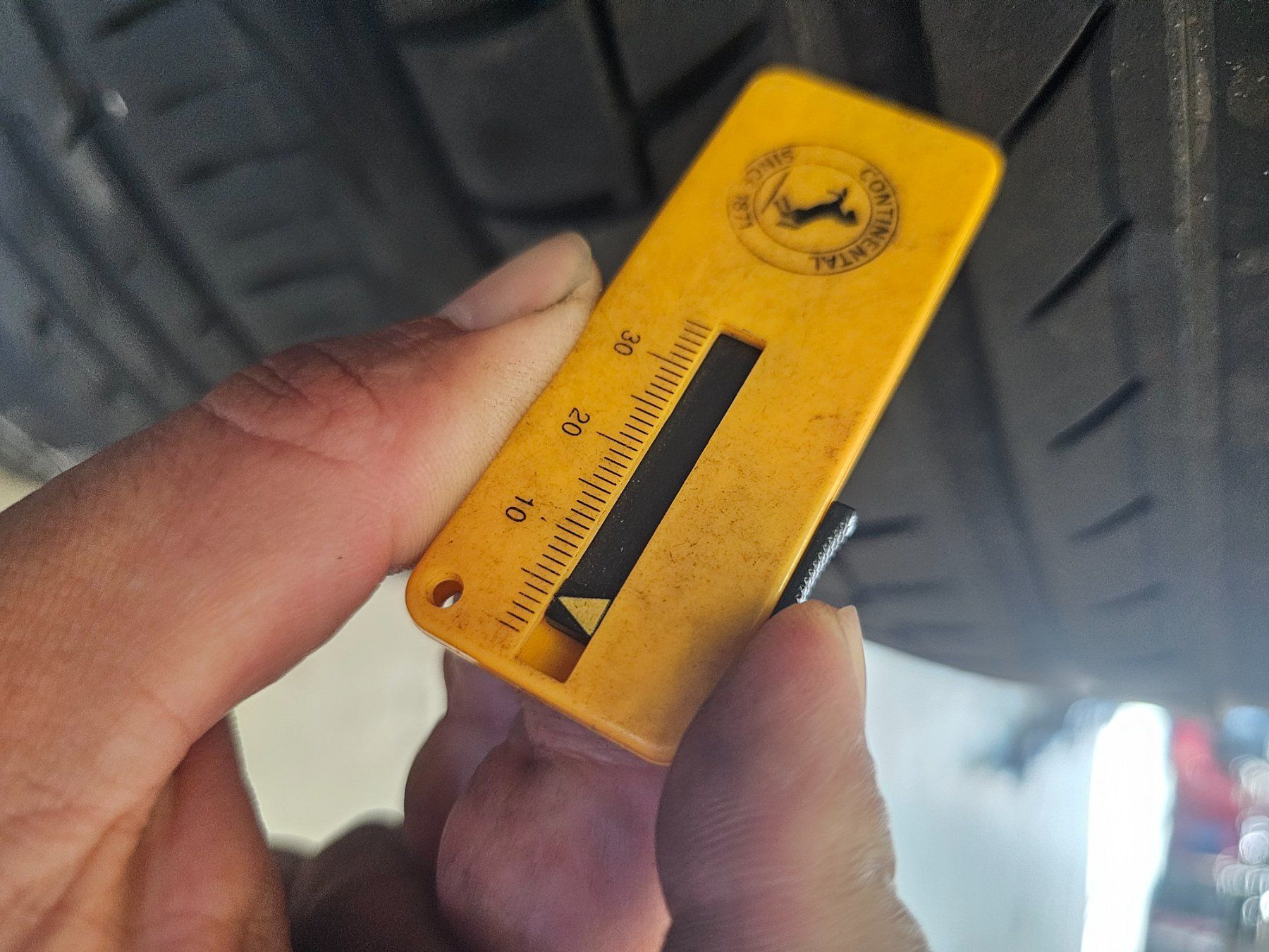 Continental Pneus & Kompletträder: 225/45/19 ssr – Gebraucht aus Leutwil von Michael091 1