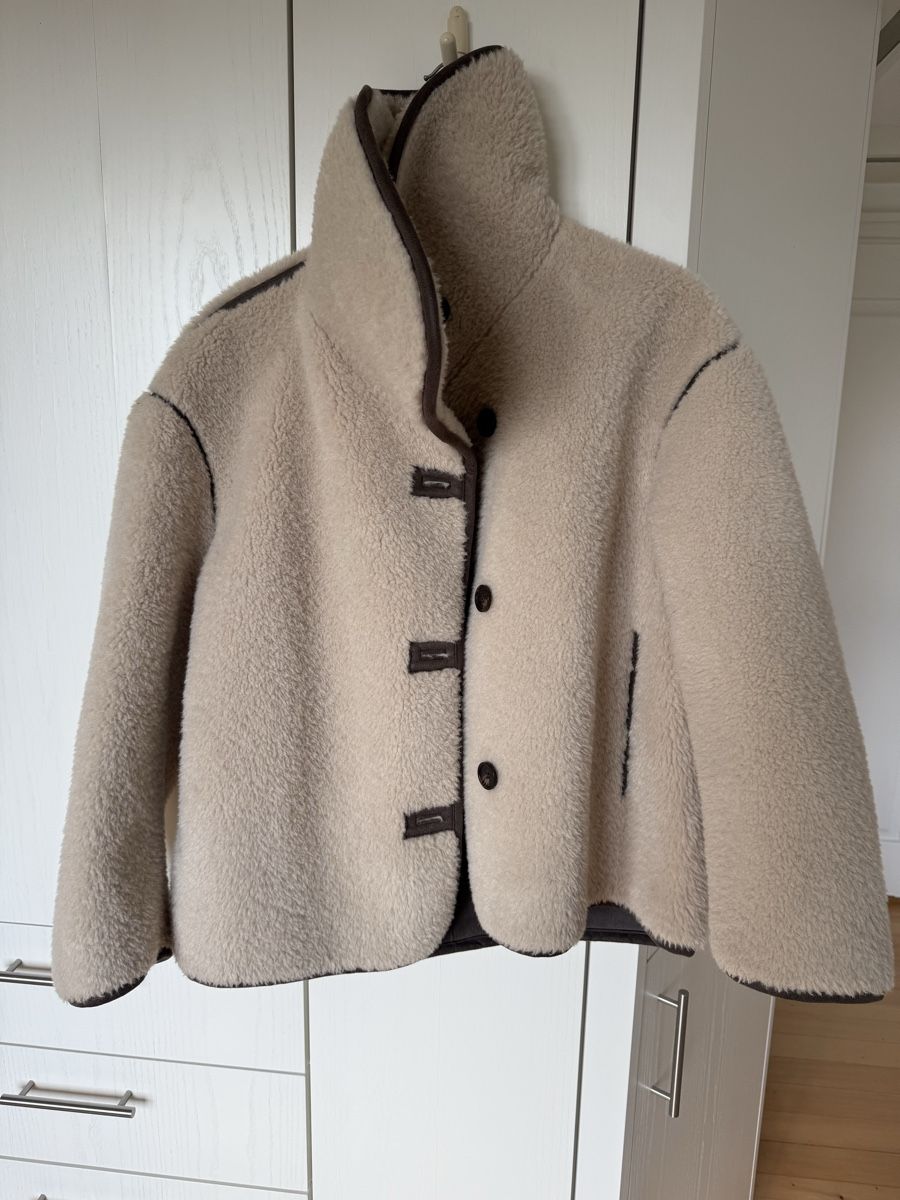 Arket Giacche: Arket Faux Shearling Jacket Size S – Nuovo (secondo la descrizione) da Oberwil b. Zug venduto da missmoneypenny007