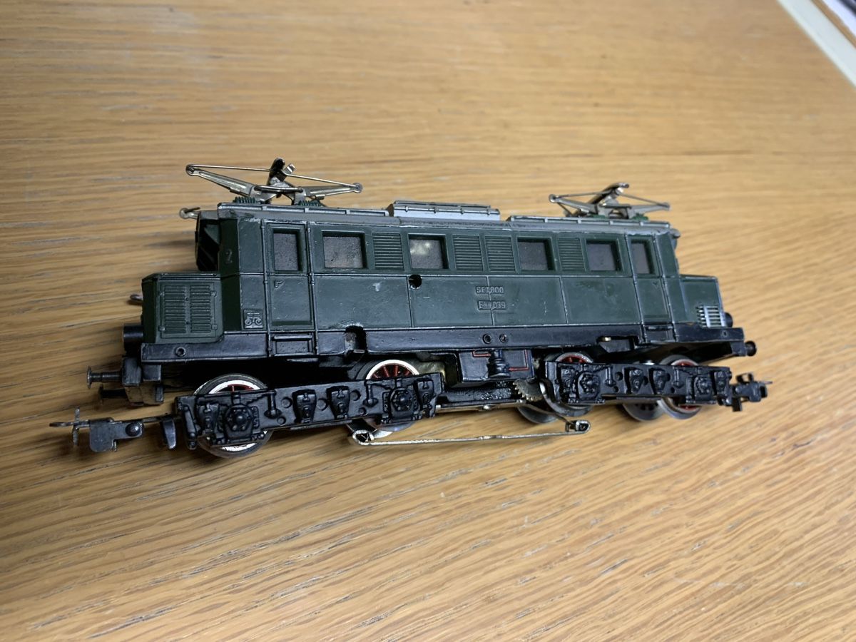 Märklin Modellini di ferrovie: Märklin E 44 der DB , SET 800 gebraucht ,Nr.H80 – Usato da Winden venduto da EmilNeu 1