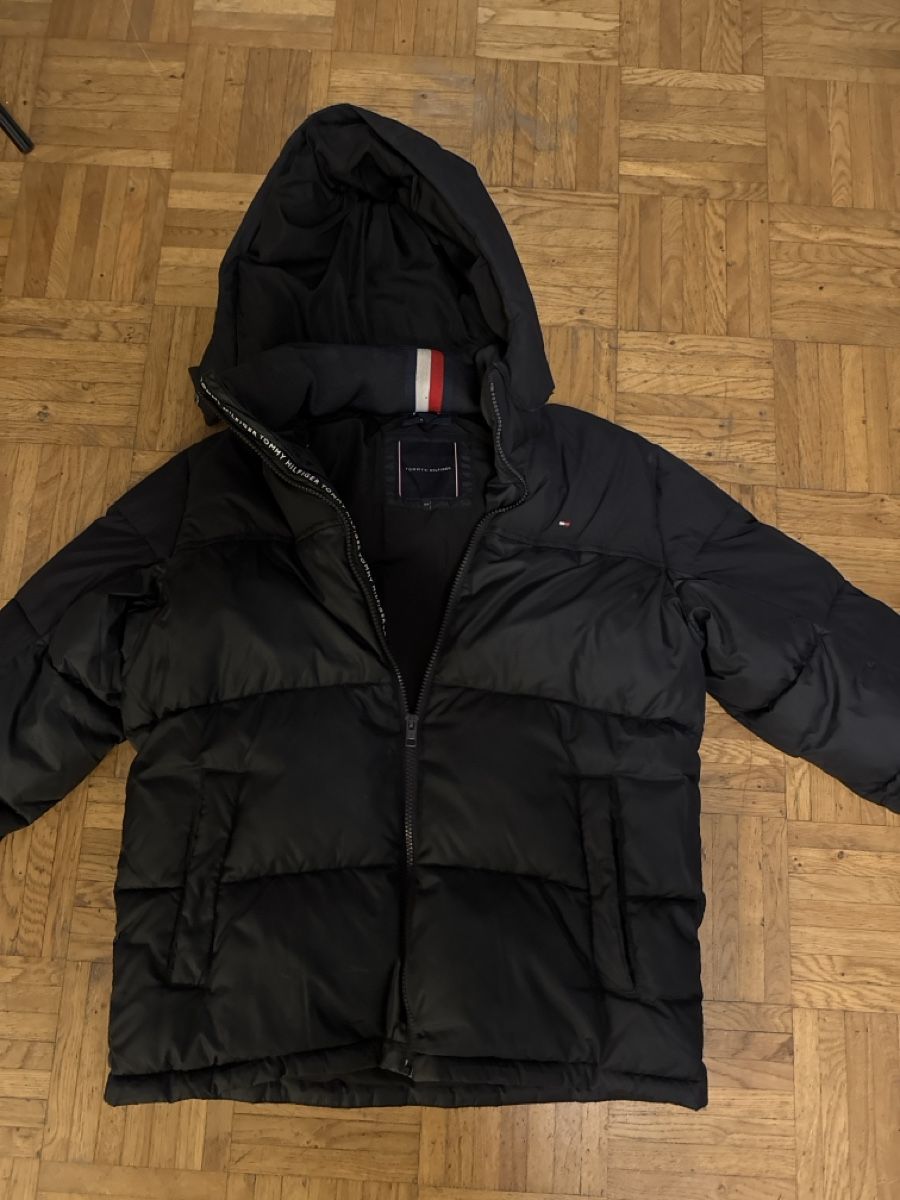Giacche: Veste tommy hilfiger – Usato da Fribourg venduto da bar_q2pw