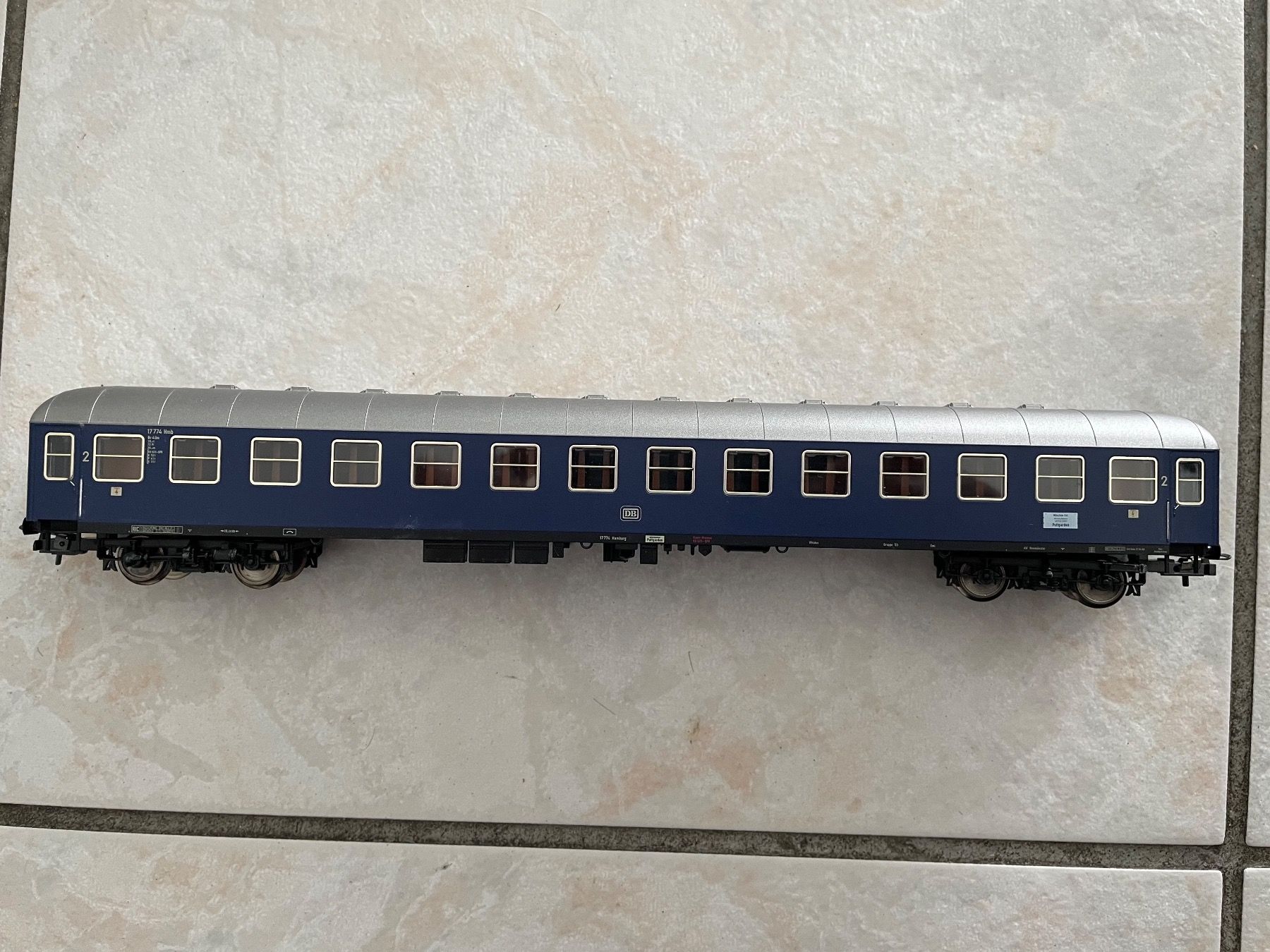 Fleischmann Modellini di ferrovie: Fleischmann Personenwagen 2 KL Blau DB – Nuovo (secondo la descrizione) da Hauterive NE venduto da eriamch 2