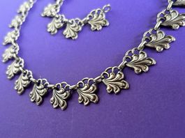Silberkette Jugendstil Ornamente (42cm)