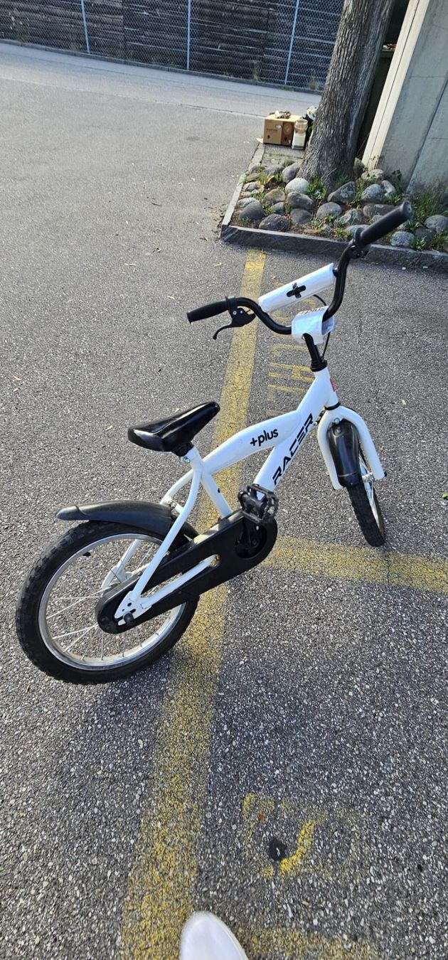 Biciclette: Bicicletta bimbo +plus RACER bianco usata – Usato da Zürich venduto da ric_dgd7