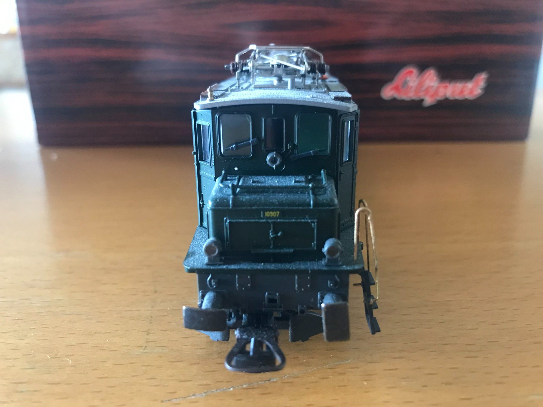 Liliput Modellini di ferrovie: Liliput SBB Lokomotive Ae 4/7 – Usato da Luzern venduto da mey_s13 4