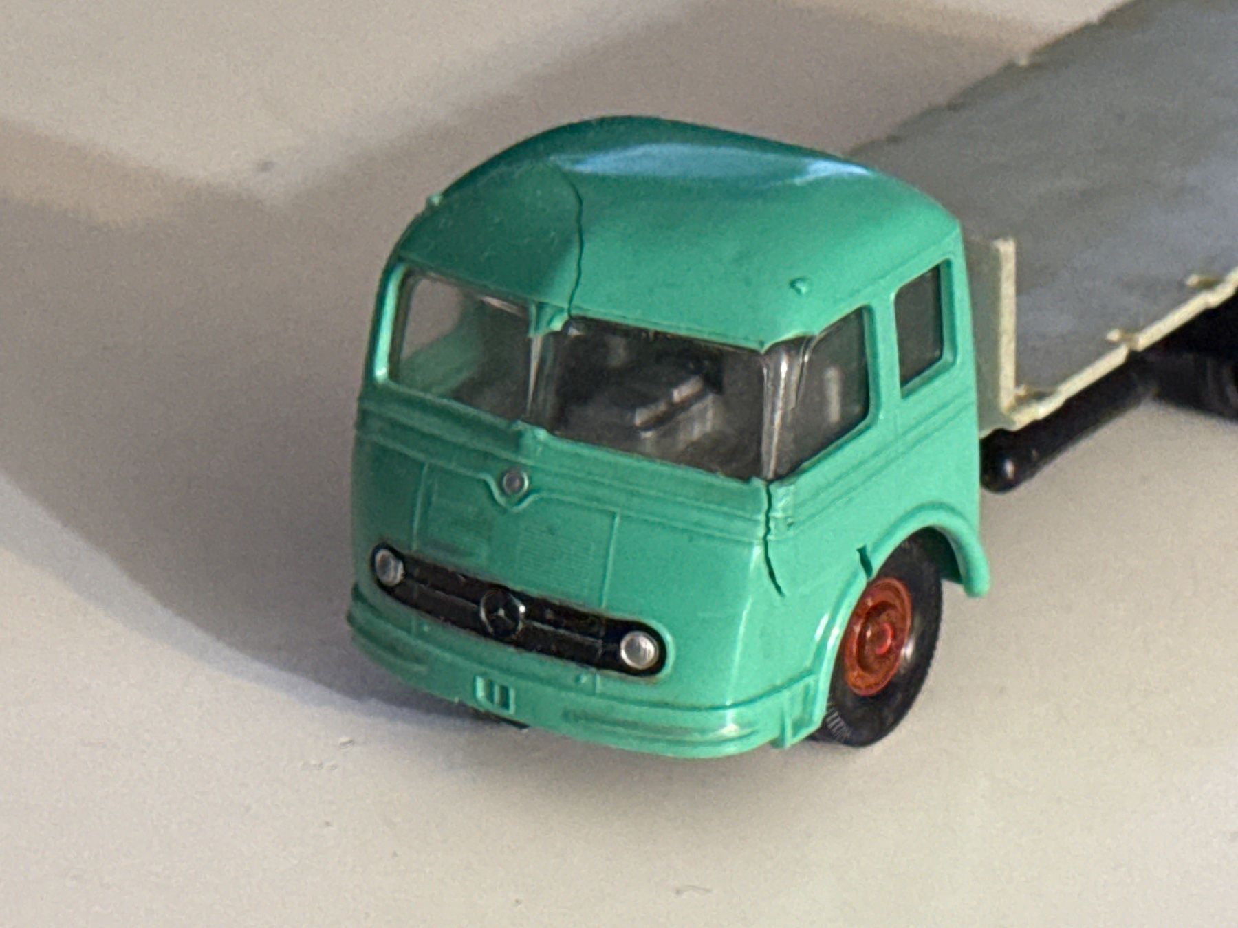 Siku Modellini d'auto: Alter Siku Mercedes LP 315 Pritsche – Difettoso da Allschwil venduto da meeresperle 5