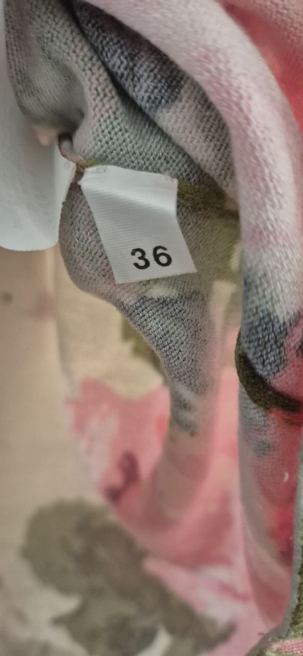 Vestiti: Sommer Cardigan Nice Connection, Gr. 36, Blumenmuster – Usato da Neuhausen venduto da gud_sx99 2