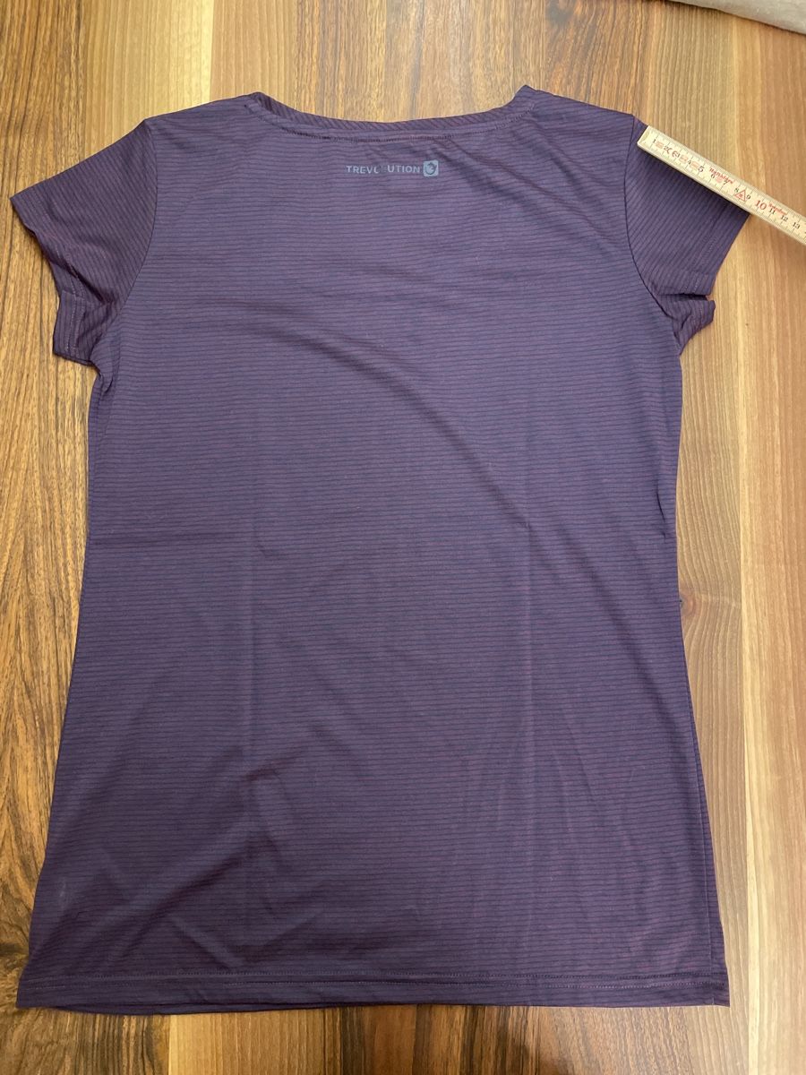 T-shirt: Tshirt Trevolution 40 – Usato da Basel venduto da pilzliii 4