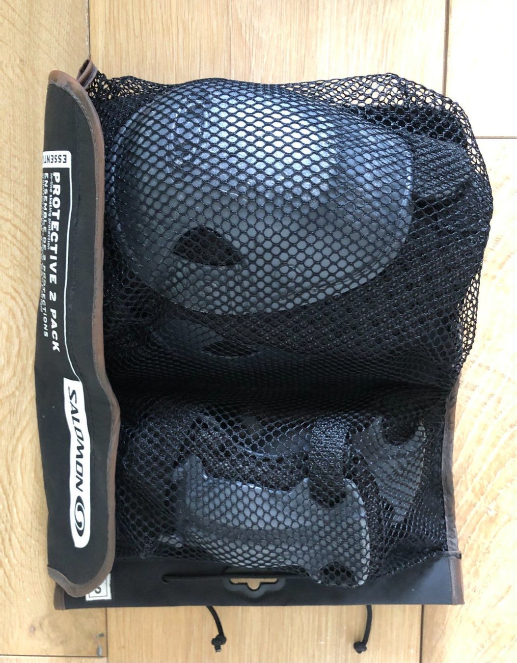 Salomon Protections: Salomon Damen-Inline Skating Protective Set Gr. S – D'occasion à Ebmatingen par Puma_1 3